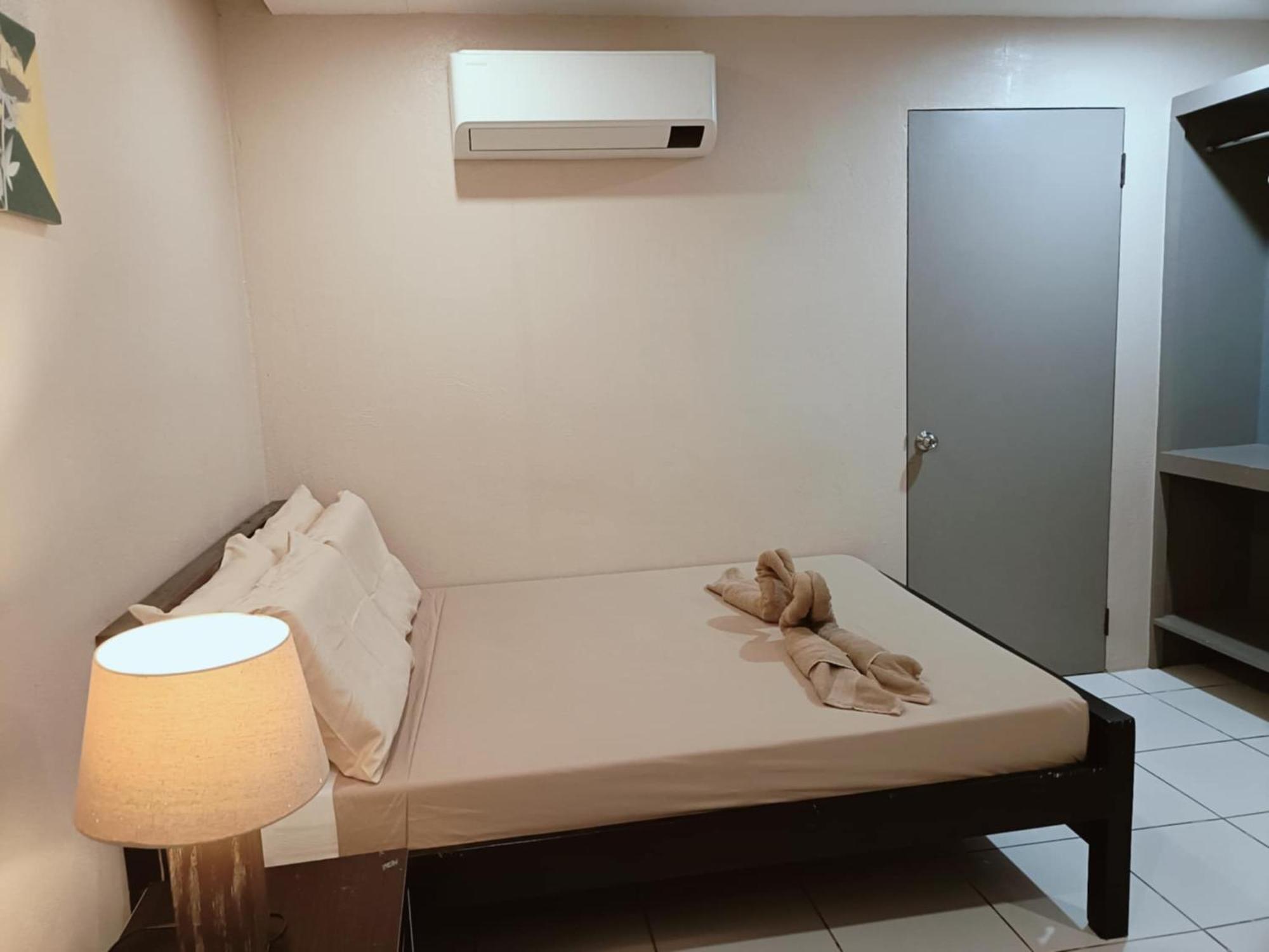 Claytown Pension House Dumaguete City Zewnętrze zdjęcie